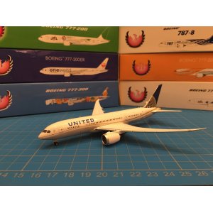 United Airlines 美国联合航空 Boeing 787-8 N27901  GJUAL1384 Geminijets 1:400