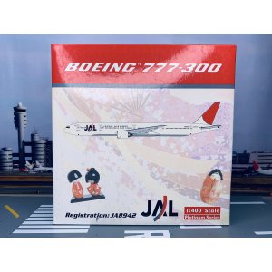 Japan Airlines 日本航空 Boeing 777-300 JA8942 2003s colors. With rolling gears. PH10573 Phoenix 1:400