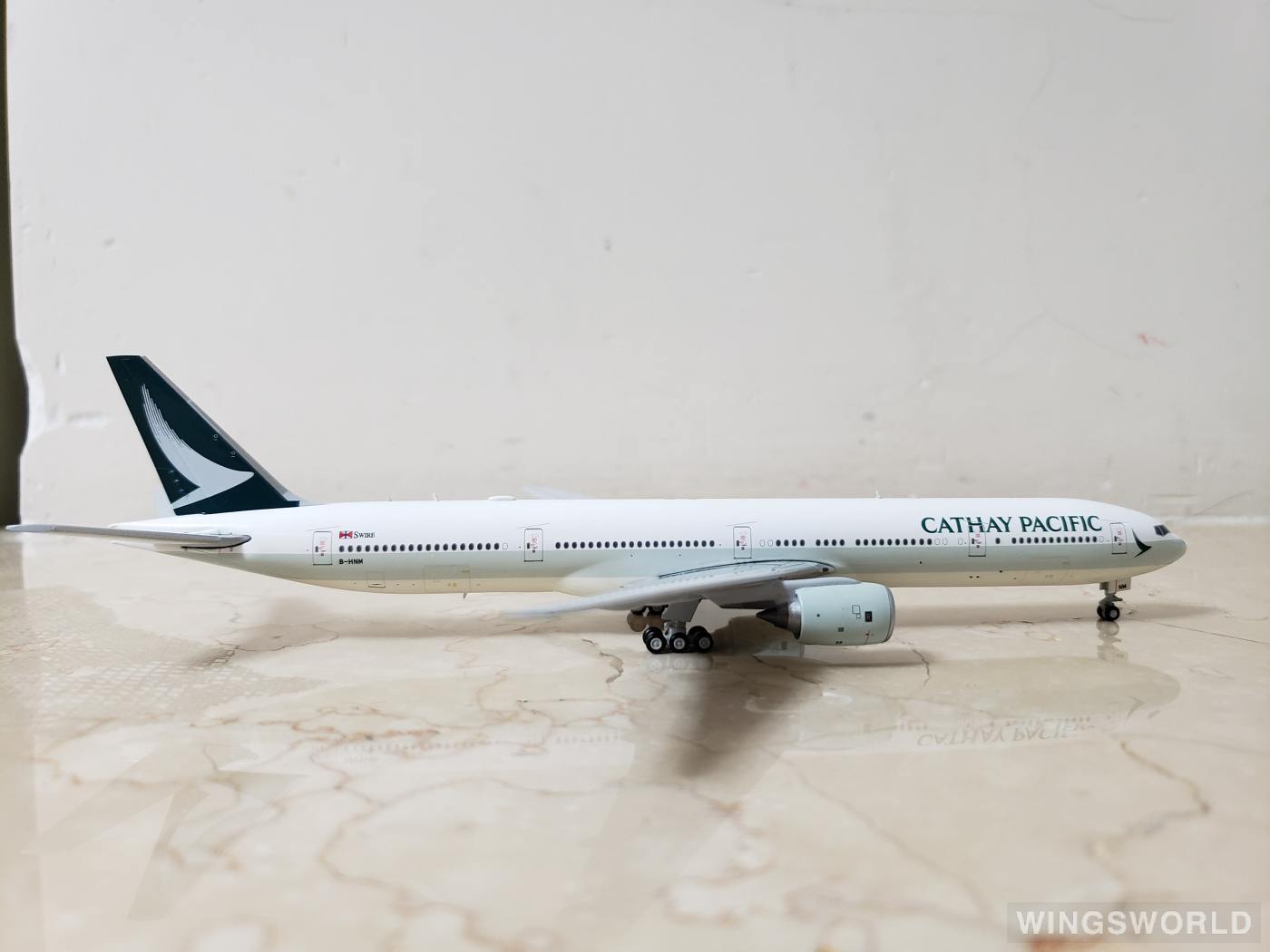 JC Wings 1:400 EW4773003 Cathay Pacific 国泰航空 Boeing 777-300 B-HNM