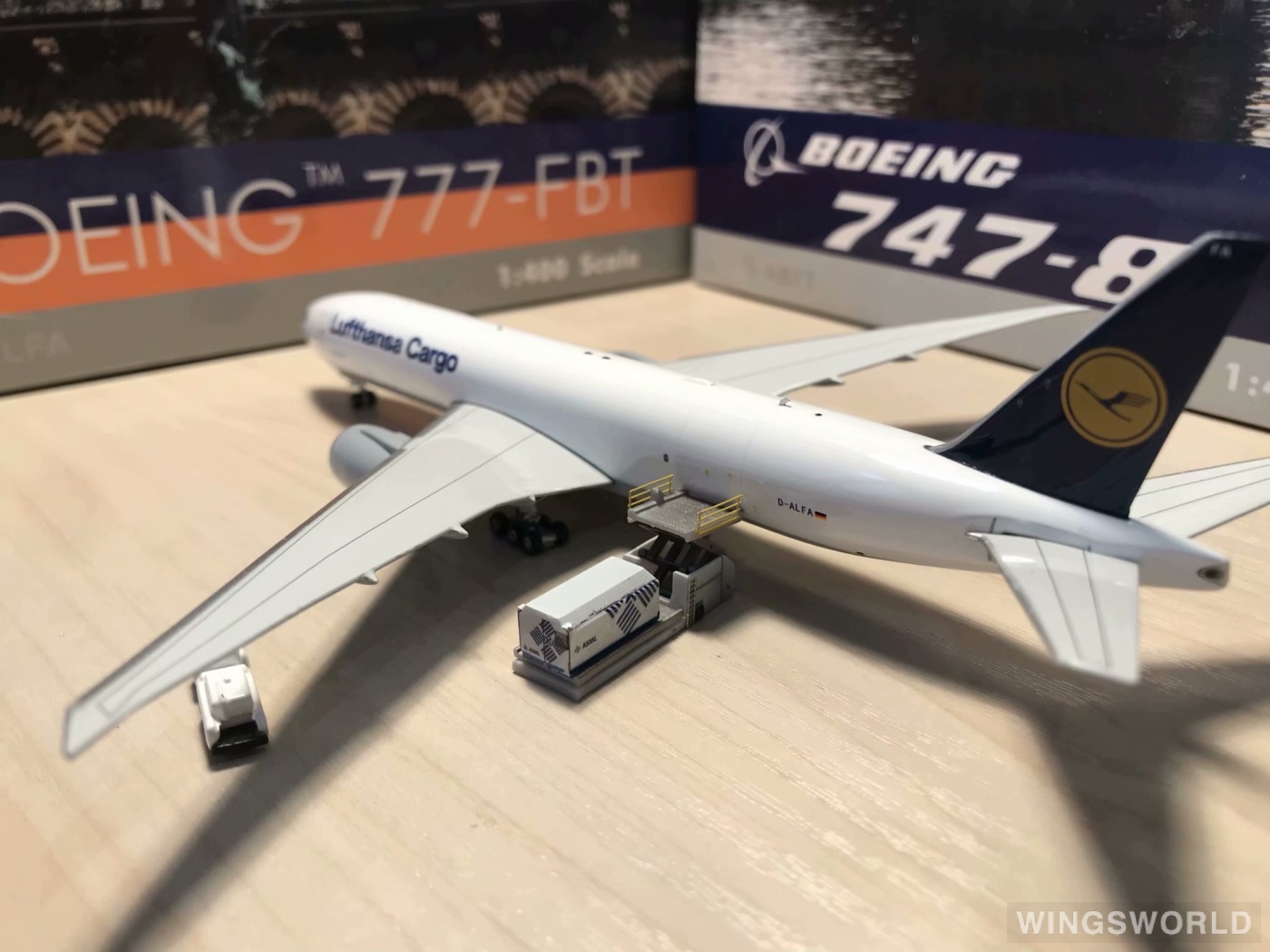 Phoenix 1:400 PH04045 Lufthansa 汉莎航空 Boeing 777F D-ALFA