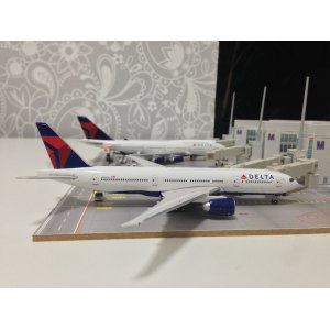 Delta Air Lines 达美航空 Boeing 777-200 N703DN 2007s colors. GJDAL1026 Geminijets 1:400