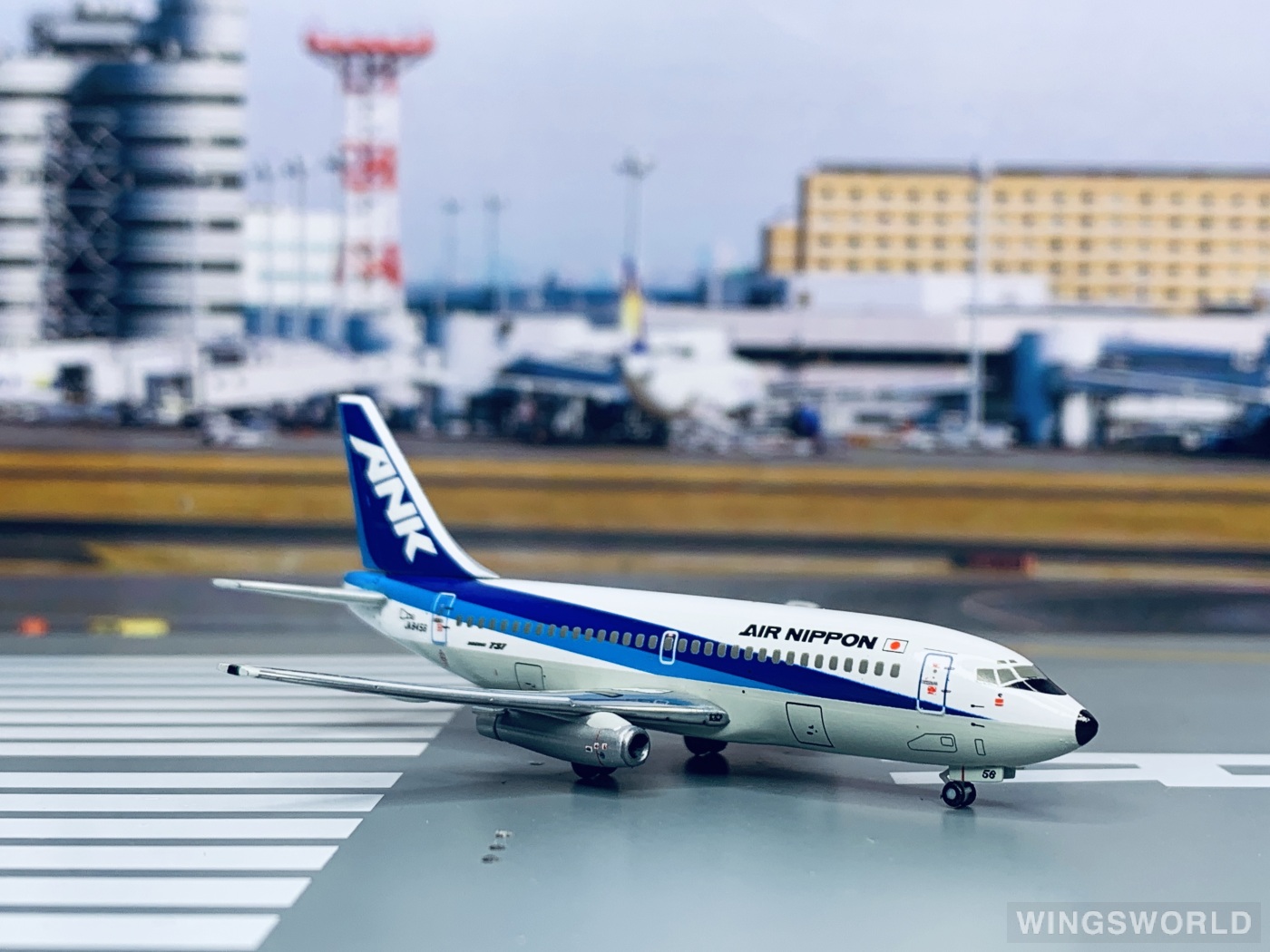 Hogan 1:400 EL40035 ANA 全日空 Boeing 737-200 JA8456