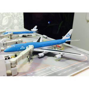 KLM 荷兰皇家航空 Boeing 747-400 PH-BFS 2003s colors.  IF4744002 Inflight400 1:400