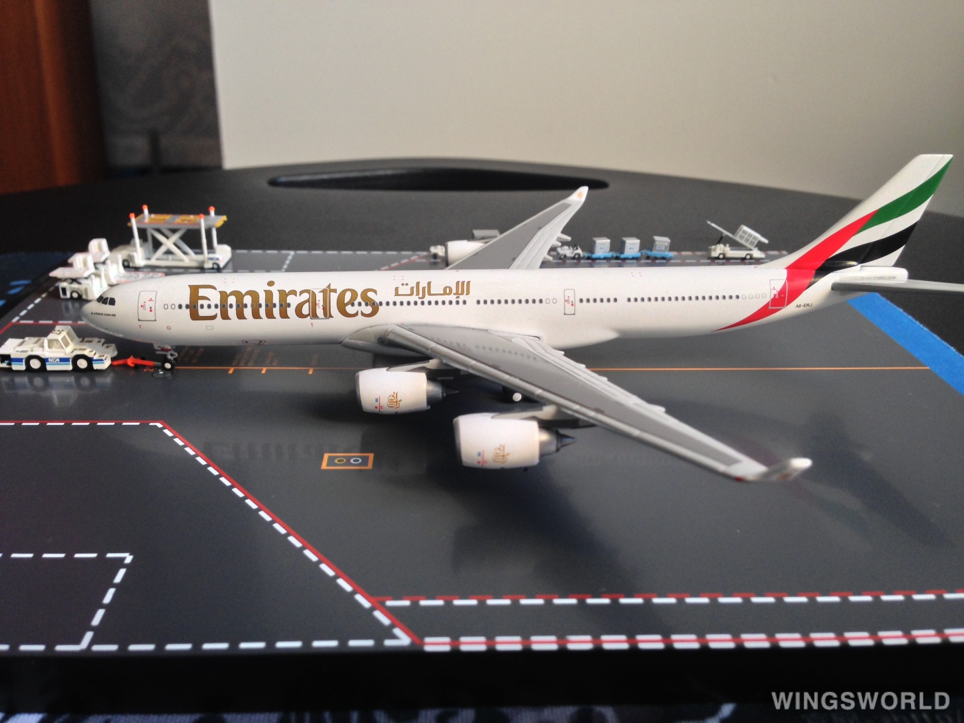 Geminijets 1:400 GJUAE1039 Emirates 阿联酋航空 Airbus A340-500 A6-ERJ