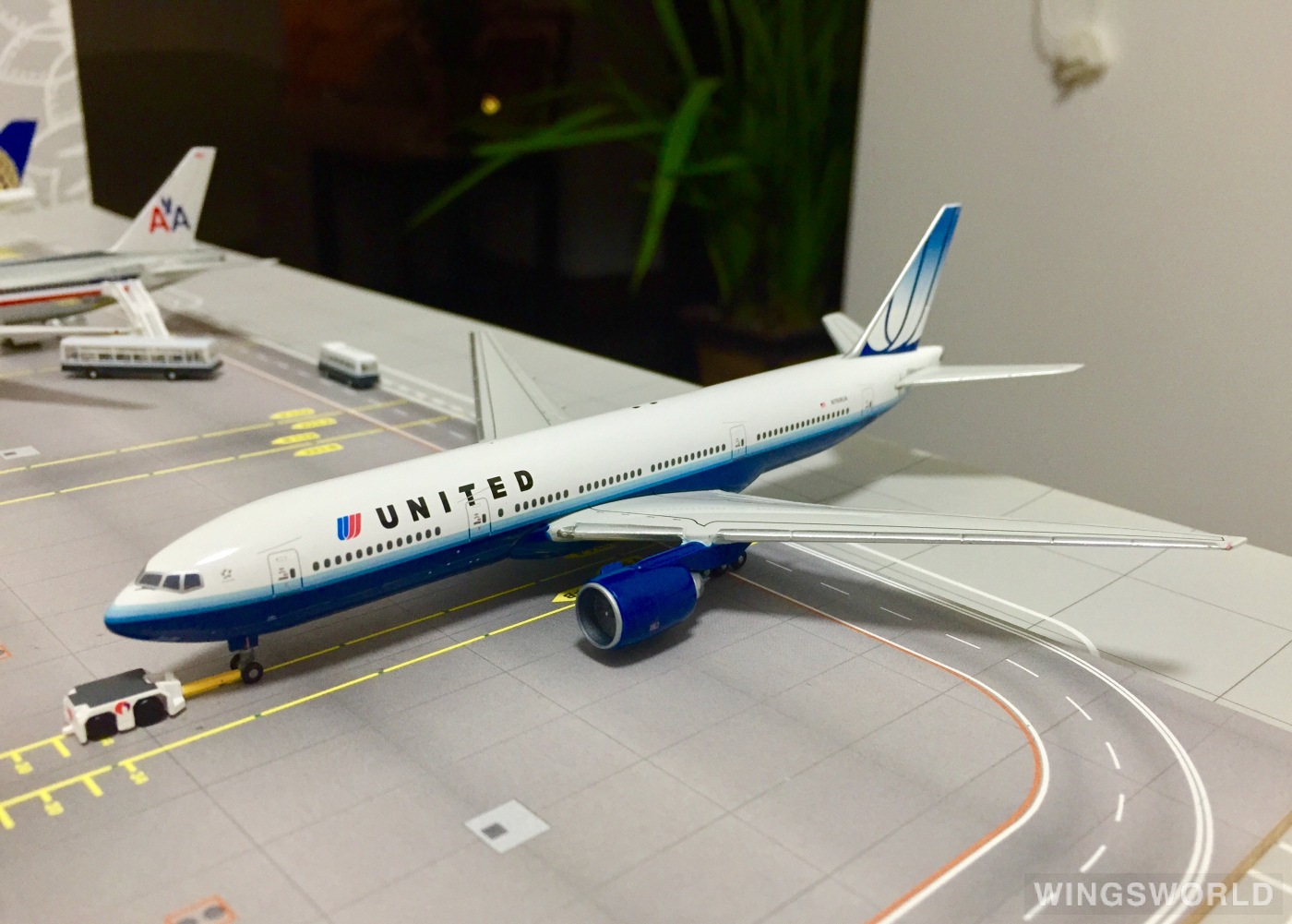 Geminijets 1:400 GJUAL659 United Airlines 美国联合航空 Boeing 777-200 N769UA