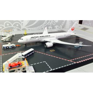 Japan Airlines 日本航空 Boeing 787-8 JA825J  PH10589 Phoenix 1:400