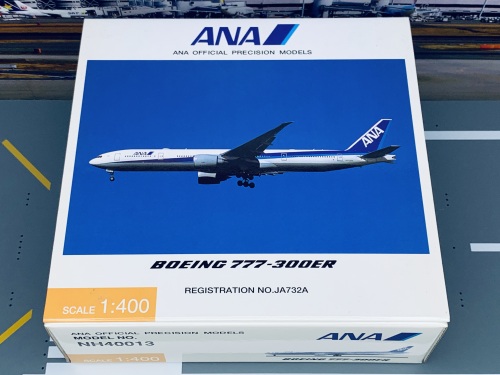 Hogan 1:400 Boeing 777-300ER ANA 全日空NH40013 JA732A 的相册- 飞机
