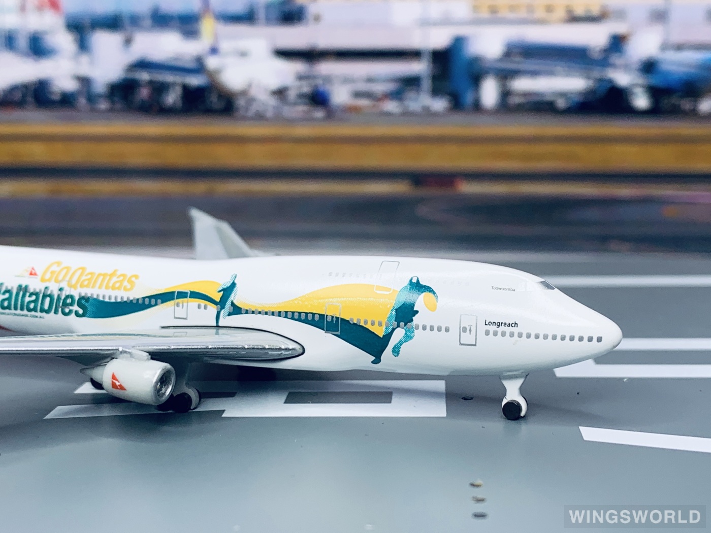 Schabak 1:600 403551612 Qantas 澳洲航空 Boeing 747-400 VH-OJO