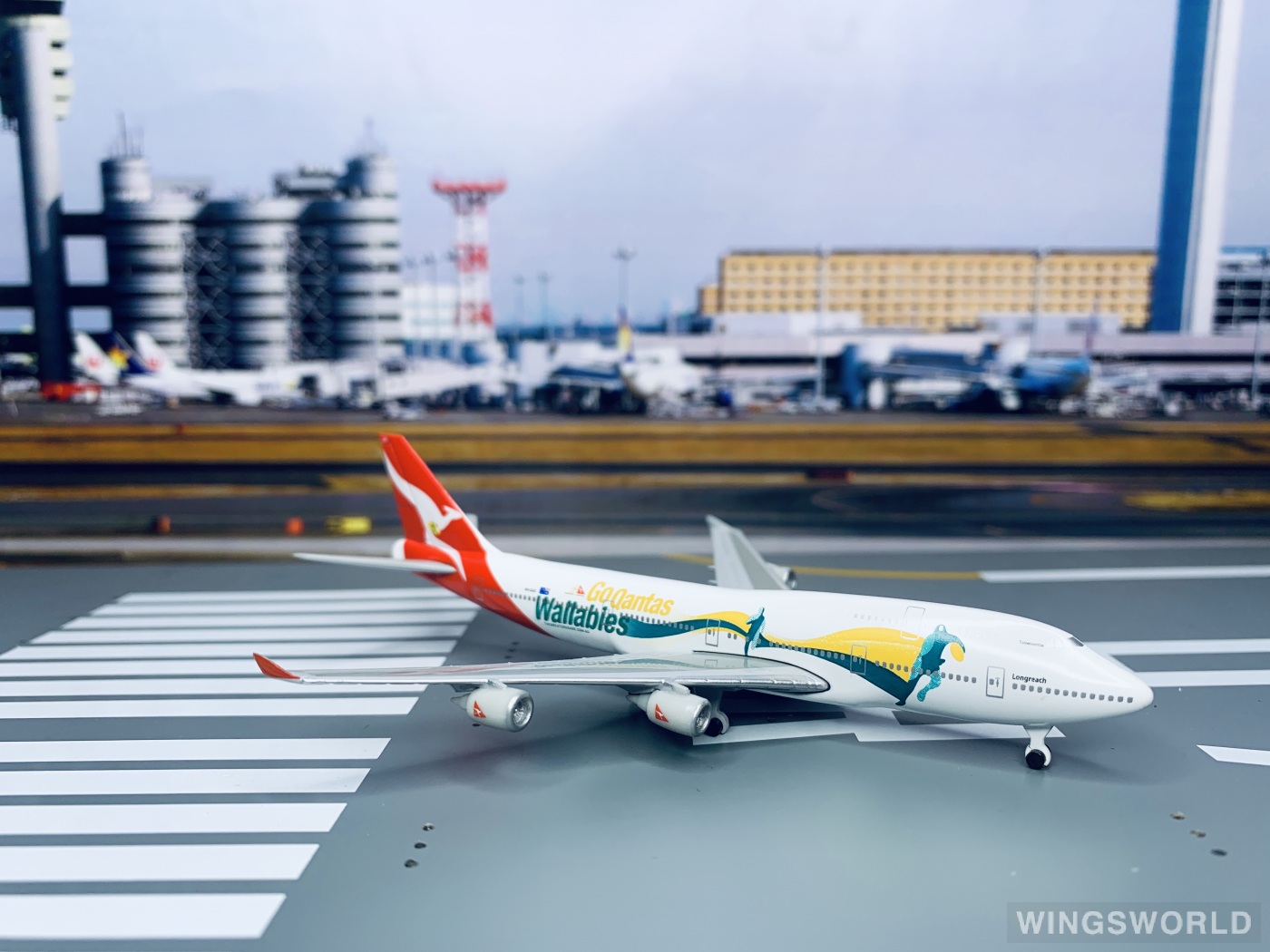 Schabak 1:600 403551612 Qantas 澳洲航空 Boeing 747-400 VH-OJO
