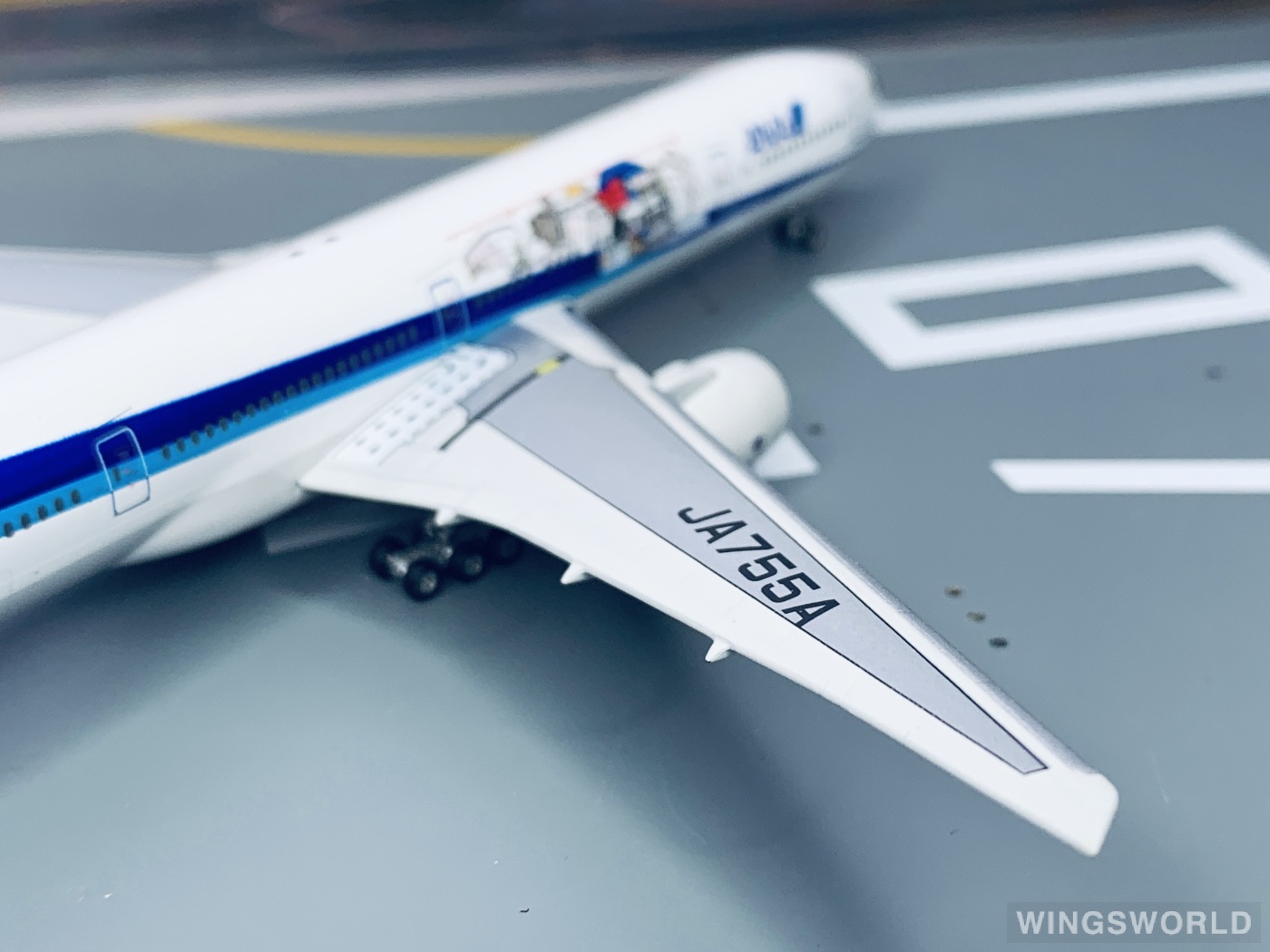 Phoenix 1:400 PH10437 ANA 全日空 Boeing 777-300 JA755A