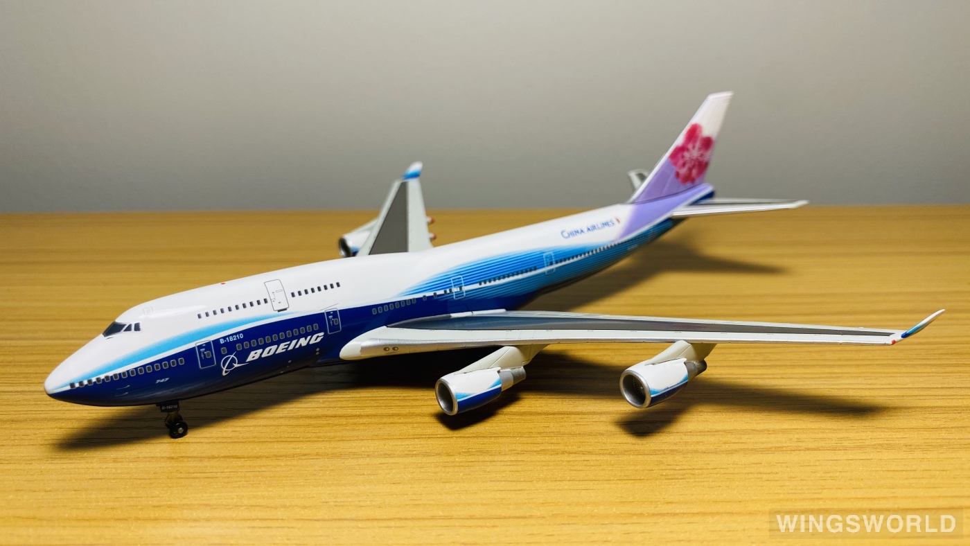 Dragon Models 1:400 55783 China Airlines 中华航空 Boeing 747-400 B-18210