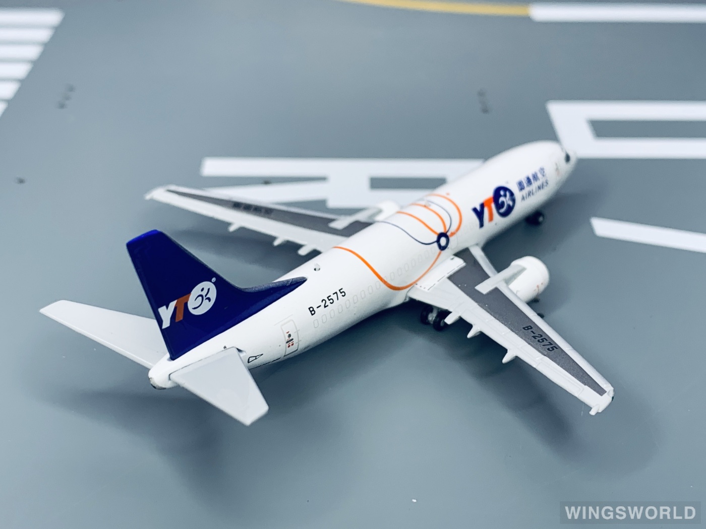 JC Wings 1:400 LH4105 YTO Airlines 圆通航空 Boeing 737-300 B-2575