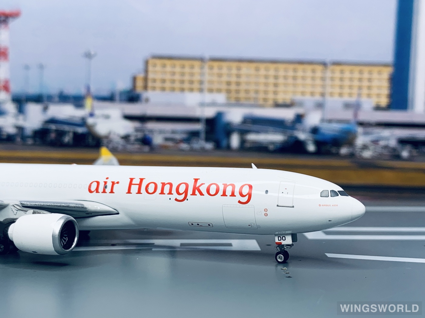 Phoenix 1:400 PH04335 Air Hong Kong 香港华民航空 Airbus A330-300 B-LDO