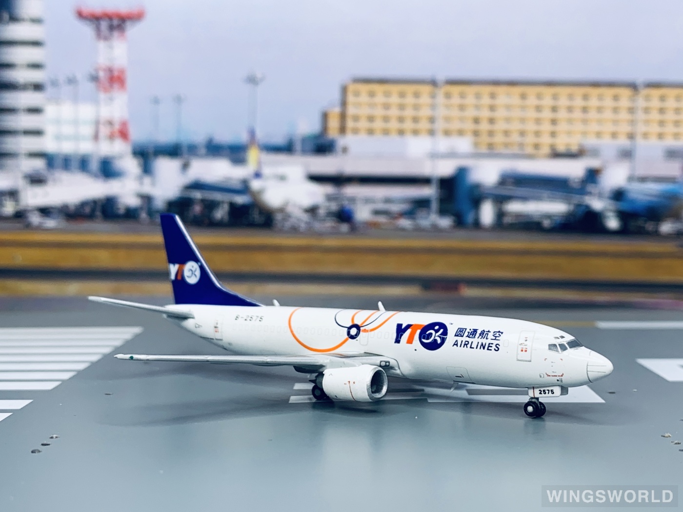 JC Wings 1:400 LH4105 YTO Airlines 圆通航空 Boeing 737-300 B-2575