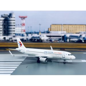 China Eastern 中国东方航空 Airbus A320 B-1612 新涂装 AC4B1612 AeroClassics 1:400