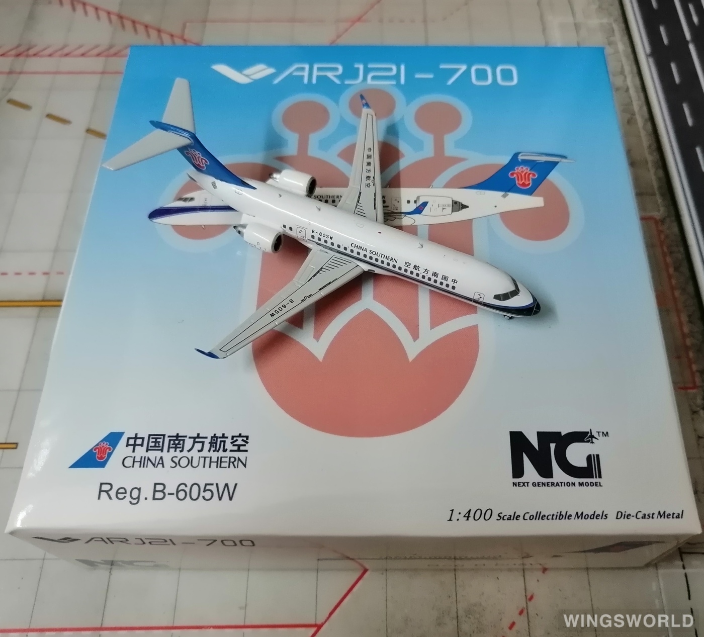 NGmodels 1:400 NG21010 China Southern 中国南方航空 Comac ARJ21-700 B-605W