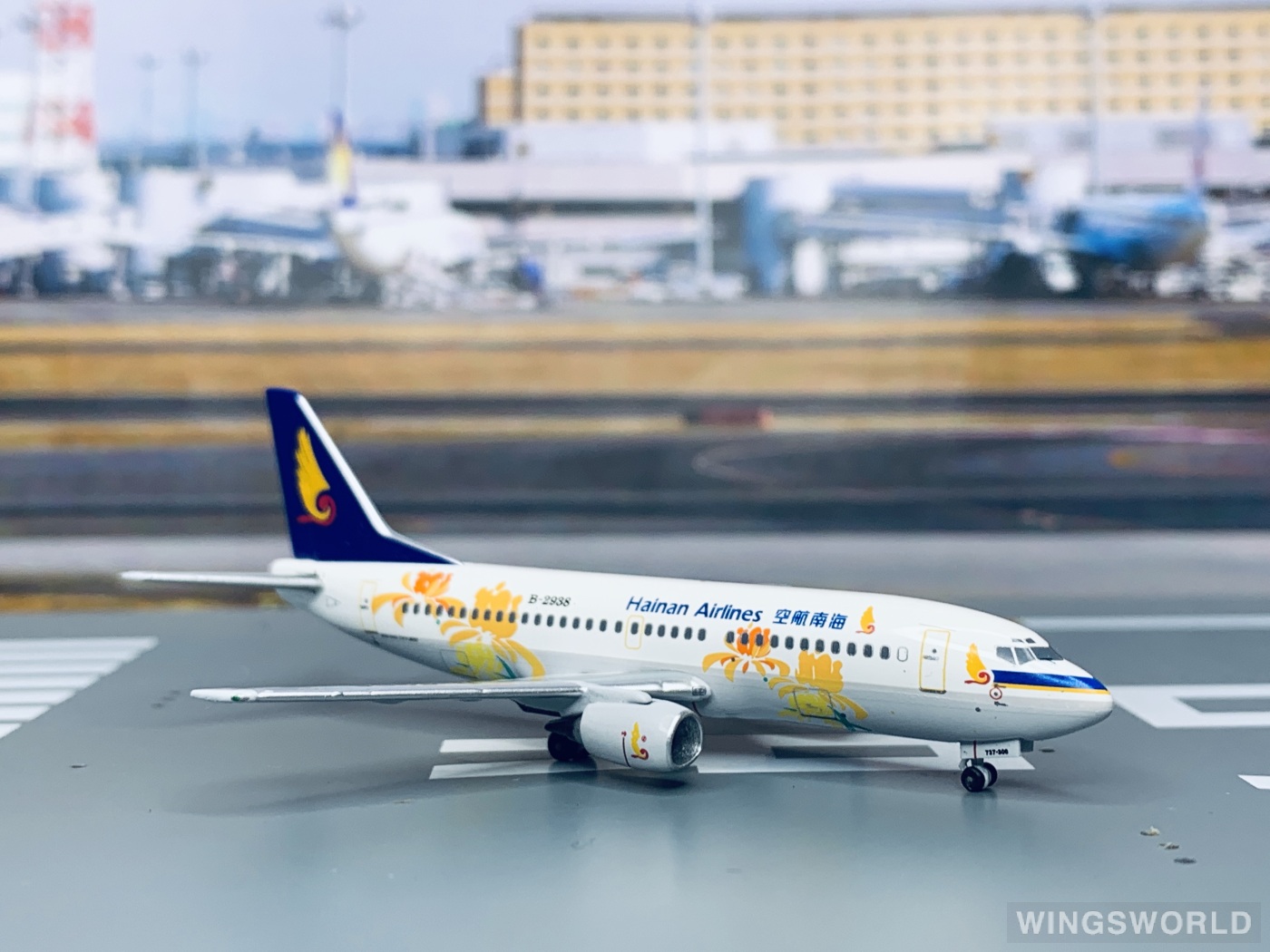AeroClassics 1:400 AC4B2938 Hainan Airlines 海南航空 Boeing 737-300 B-2938