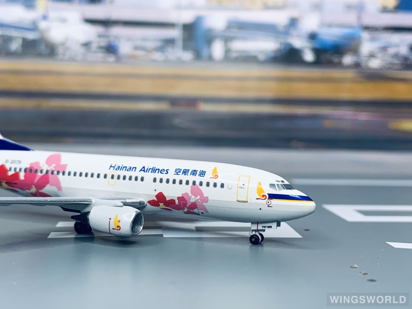 AeroClassics 1:400 AC4B2578 Hainan Airlines 海南航空 Boeing 737-300 B-2578