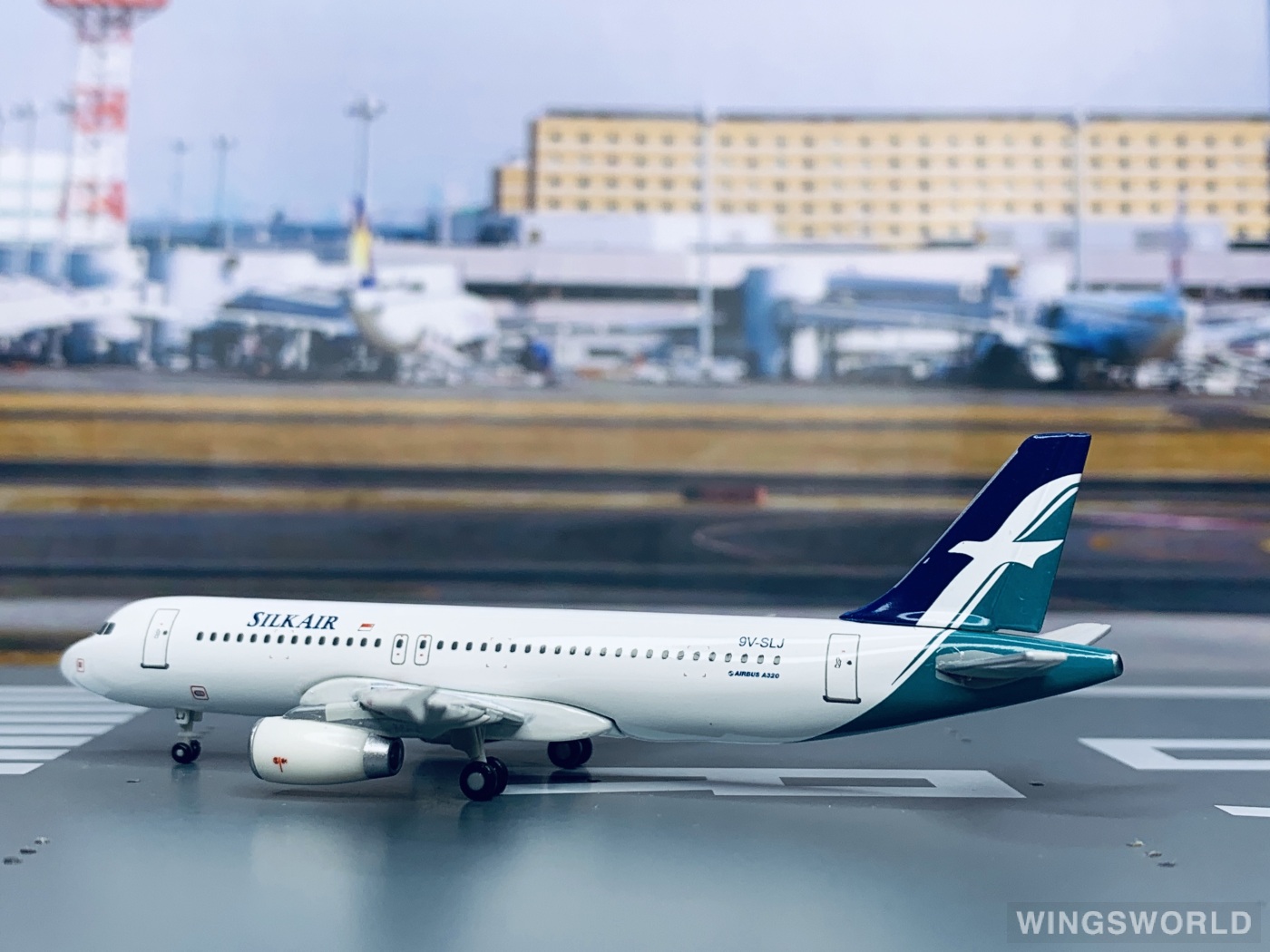Herpa 1:400 560993 SilkAir 胜安航空 Airbus A320 9V-SLJ