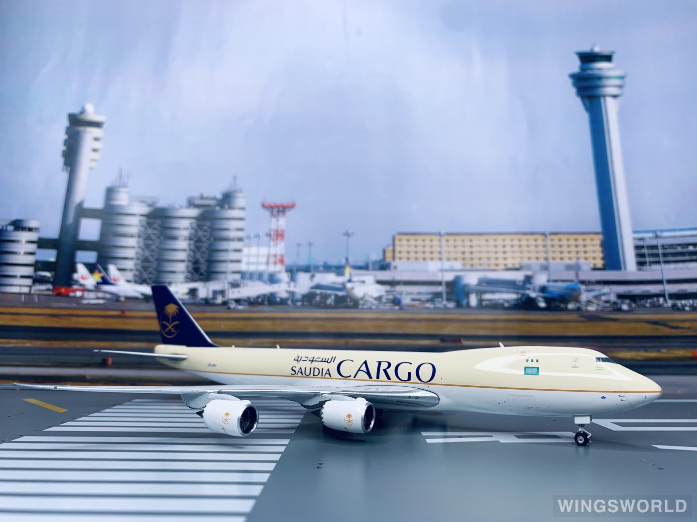 Phoenix 1:400 PH10796 Saudia 沙特阿拉伯航空 Boeing 747-8F HZ-AI3