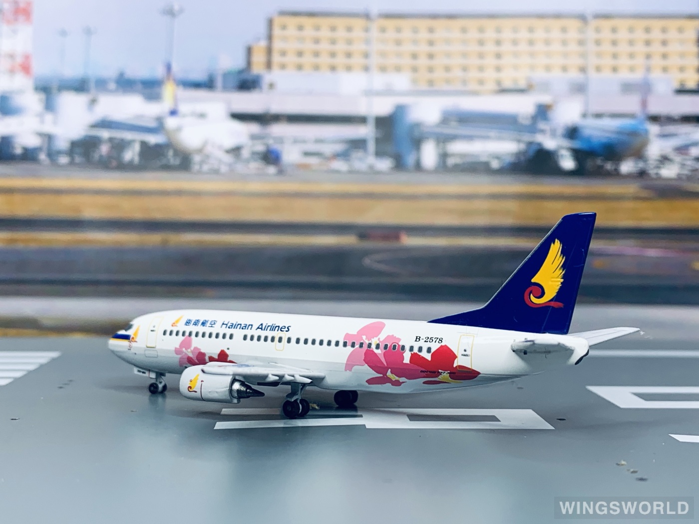 AeroClassics 1:400 AC4B2578 Hainan Airlines 海南航空 Boeing 737-300 B-2578