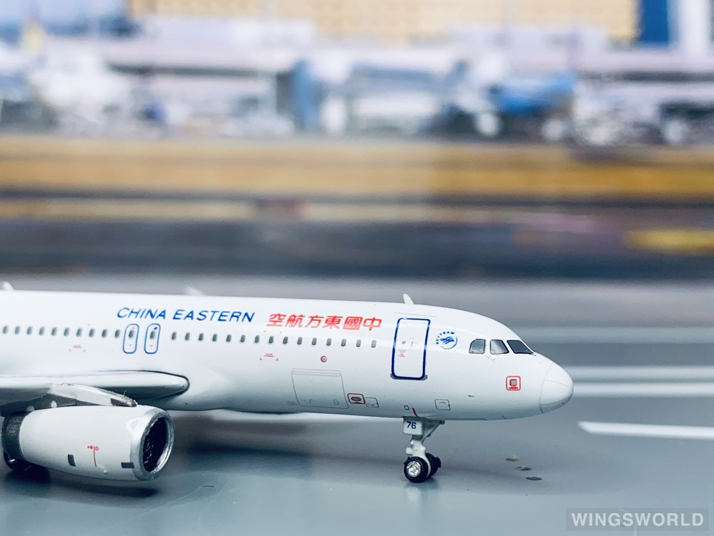 Phoenix 1:400 PH11077 China Eastern 中国东方航空 Airbus A320 B-6376