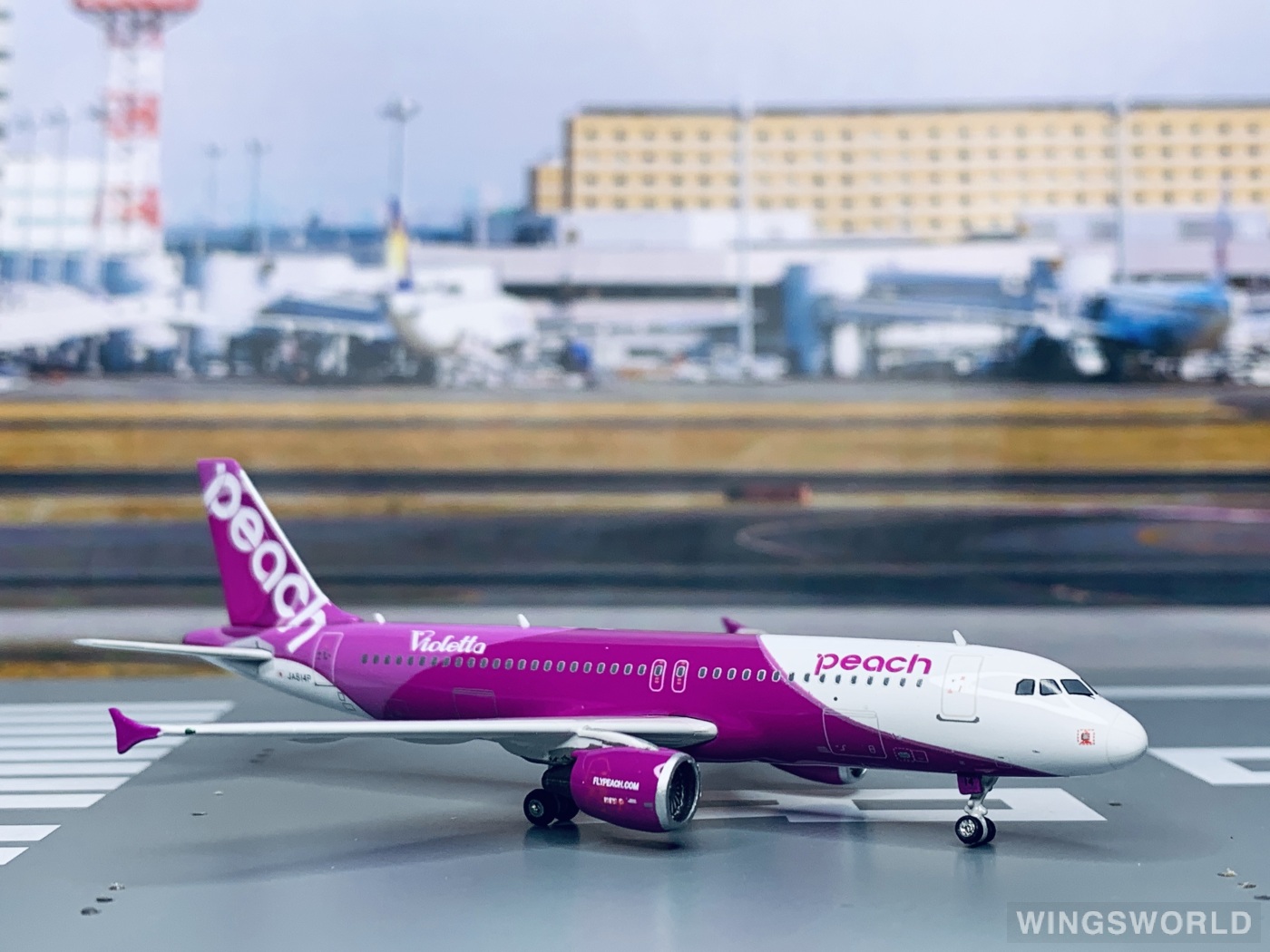 Phoenix 1:400 PH04077 Peach Aviation 乐桃航空 Airbus A320 JA814P
