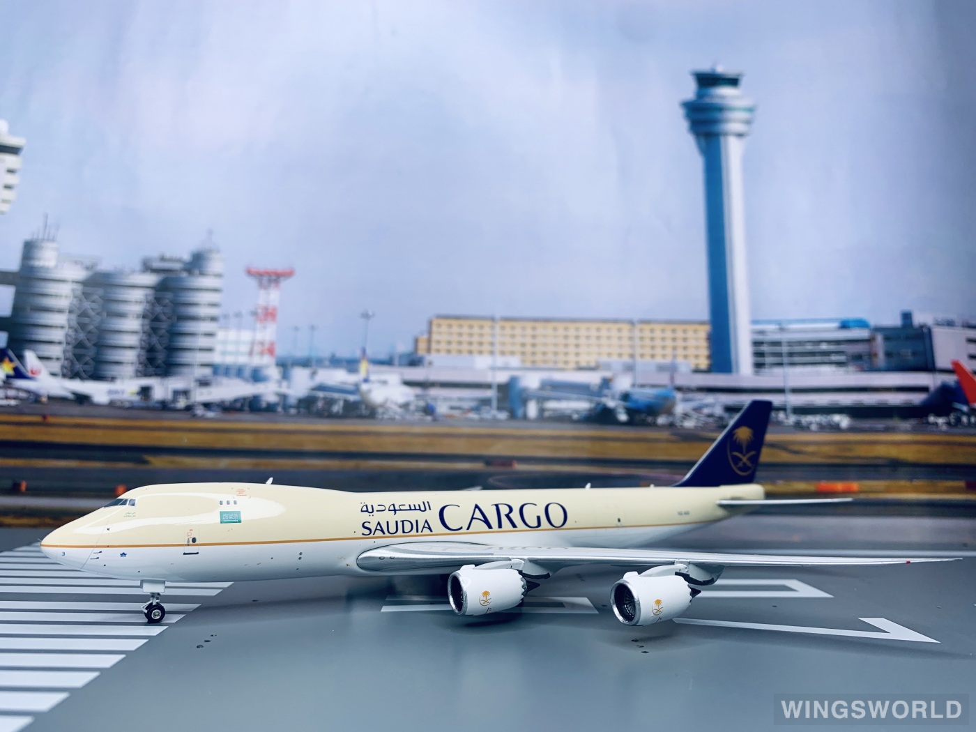 Phoenix 1:400 PH10796 Saudia 沙特阿拉伯航空 Boeing 747-8F HZ-AI3
