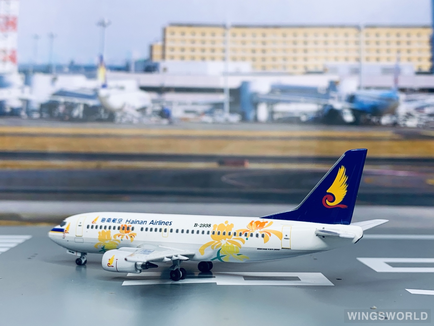 AeroClassics 1:400 AC4B2938 Hainan Airlines 海南航空 Boeing 737-300 B-2938