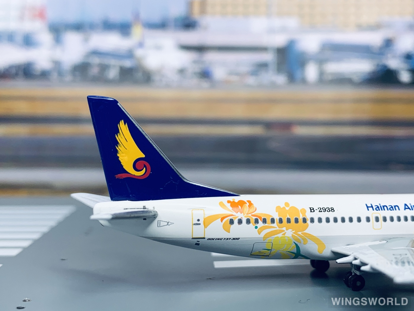 AeroClassics 1:400 AC4B2938 Hainan Airlines 海南航空 Boeing 737-300 B-2938