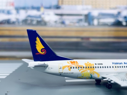 Hainan Airlines 海南航空 Boeing 737-300 B-2938 菊 AC4B2938 AeroClassics 1:400