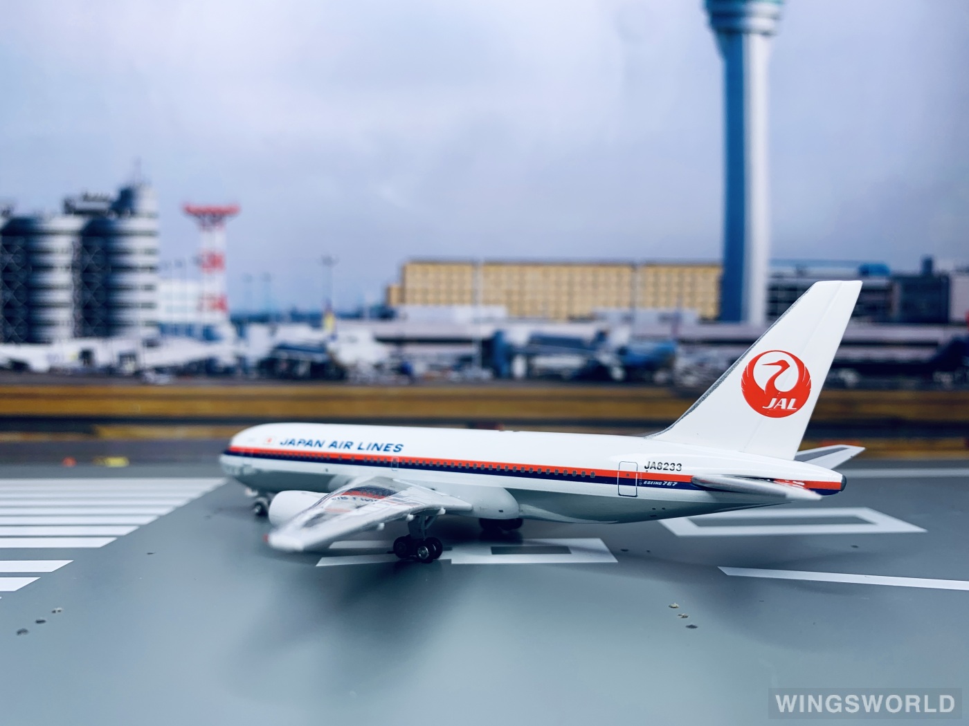 AeroClassics 1:400 AC419442 Japan Airlines 日本航空 Boeing 767-200 JA8233