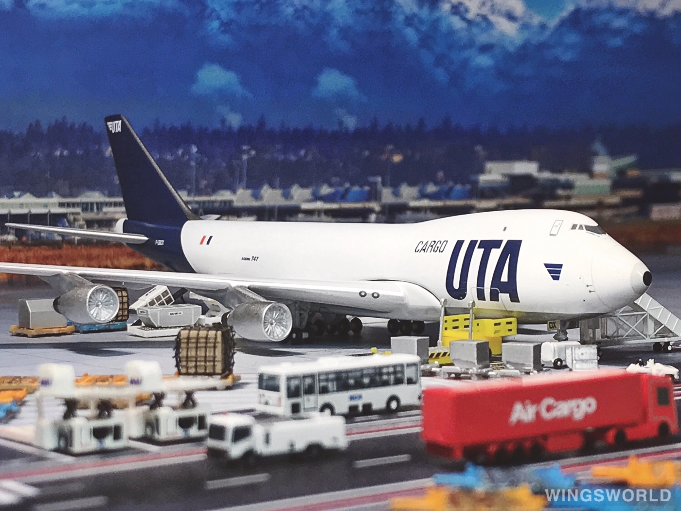 Big Bird 1:400 BB4-2005-XX UTA 法国联合航空 Boeing 747-200 F-GBOX