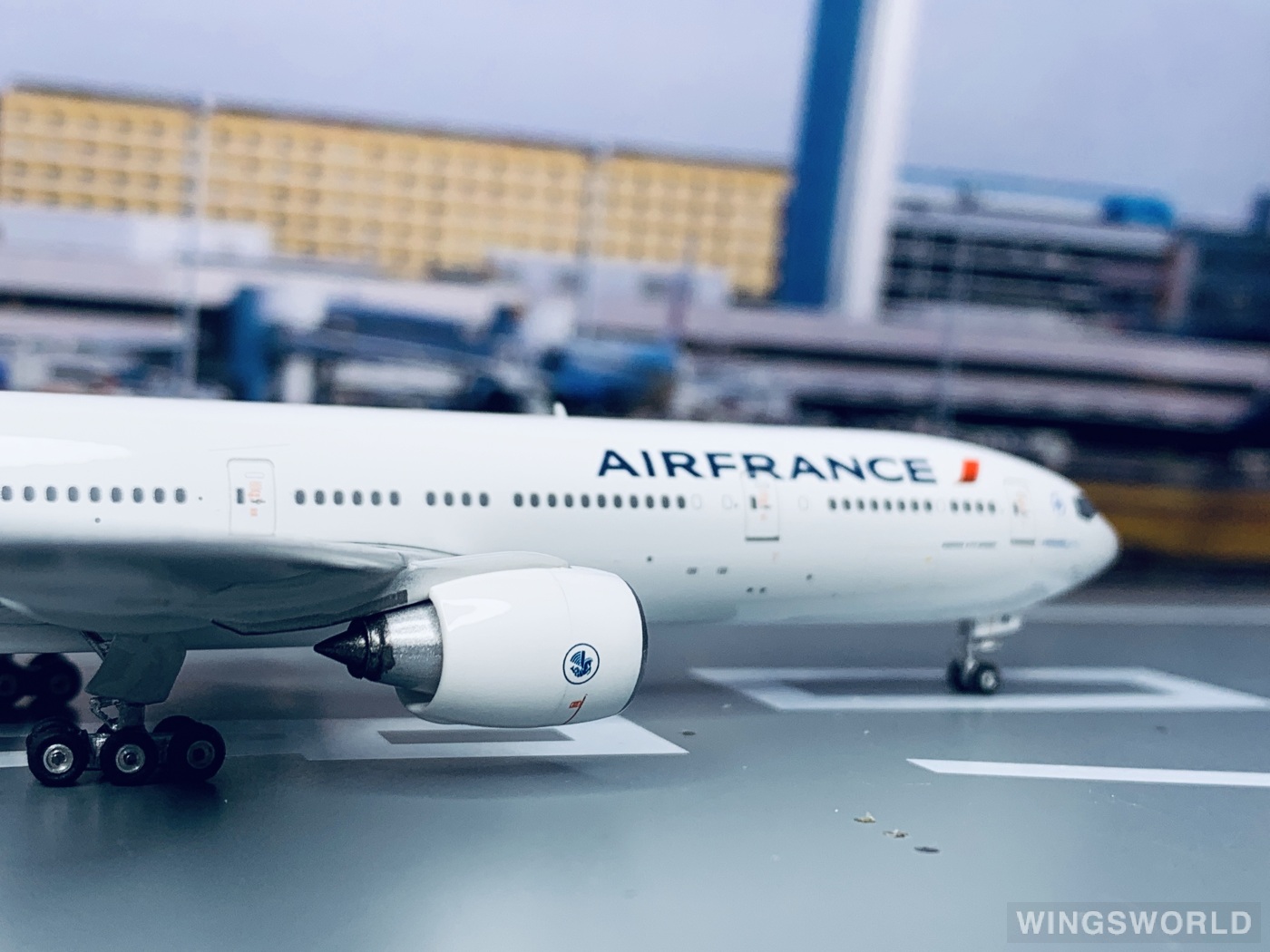 Phoenix 1:400 PH11216 Air France 法国航空 Boeing 777-300ER F-GSQI