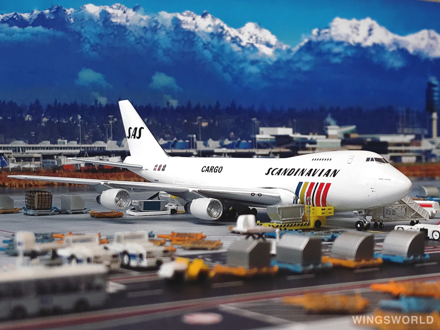 AeroClassics 1:400 ACN640FE SAS 北欧航空 Boeing 747-200 N640FE