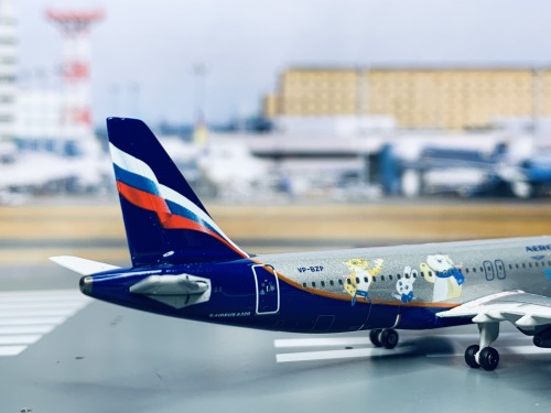 Phoenix 1:400 Airbus A320 Aeroflot 俄罗斯航空PH10693 VP-BZP 的相册 