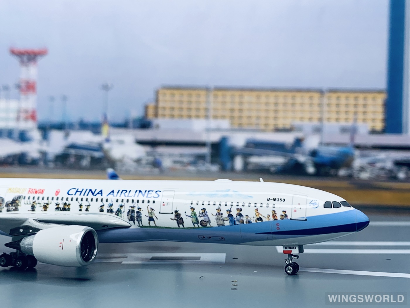 Phoenix 1:400 PH10946 China Airlines 中华航空 Airbus A330-300 B-18358