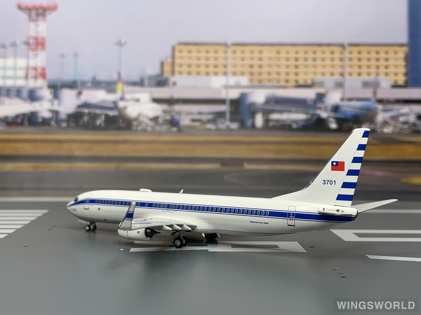 NGmodels 1:400 NG58065 ROCAF 中国台湾空军 Boeing 737-800 3701