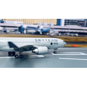 China Southern 中国南方航空 Airbus A330-200 B-6528 SKYTEAM LIVERY PH10510 Phoenix 1:400