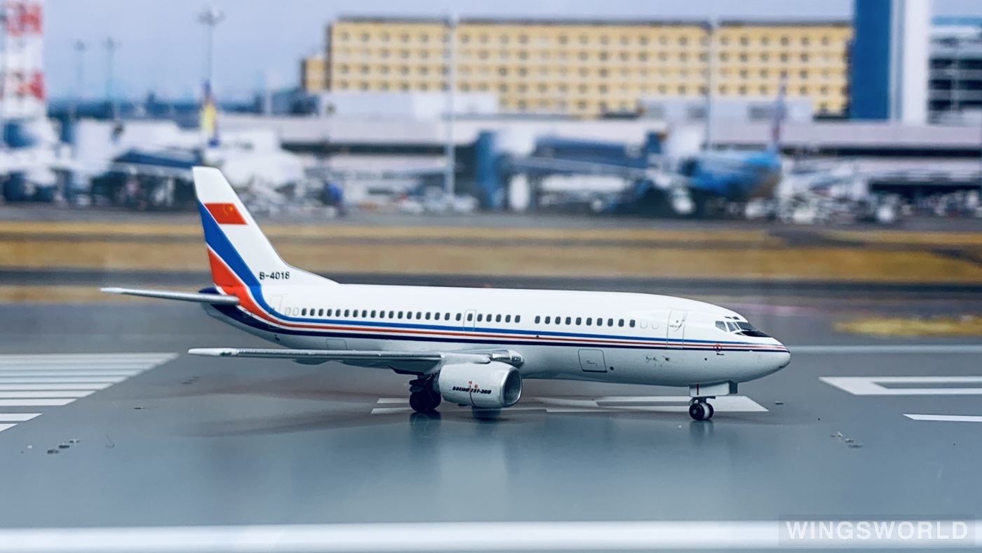 AeroClassics 1:400 ACB4018 PLAAF 中国空军 Boeing 737-300 B-4018