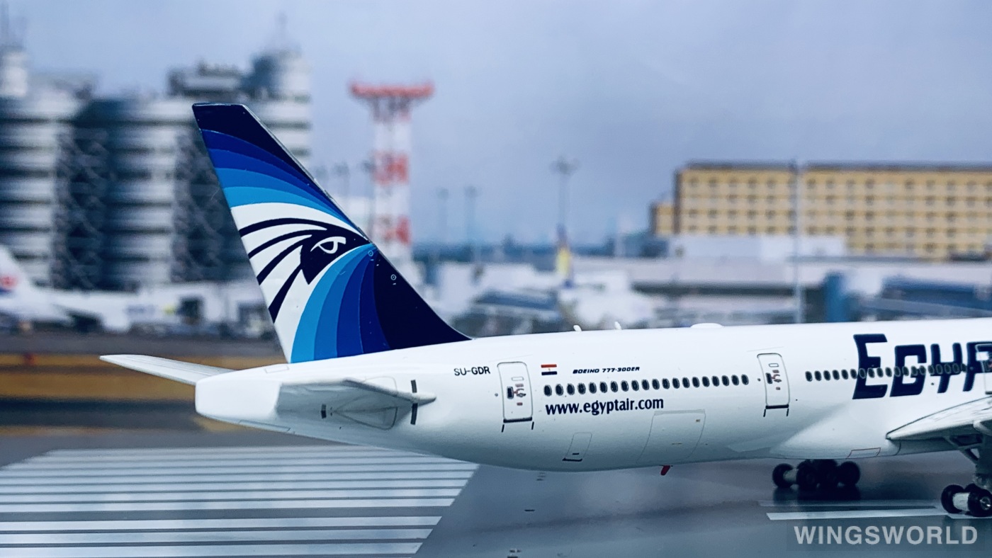 Phoenix 1:400 PH10942 EgyptAir 埃及航空 Boeing 777-300ER SU-GDR
