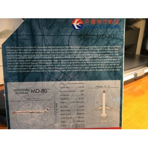 China Eastern 中国东方航空 McDonnell Douglas MD-82 B-2127  GJCES1372 Geminijets 1:400