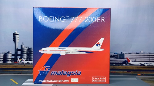 Malaysia Airlines 马来西亚航空 Boeing 777-200 9M-MRL 50 Jubli EMAS彩绘 PH11167 Phoenix 1:400
