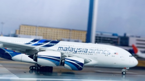 Malaysia Airlines 马来西亚航空 Airbus A380-800 9M-MNB  PH04341 Phoenix 1:400