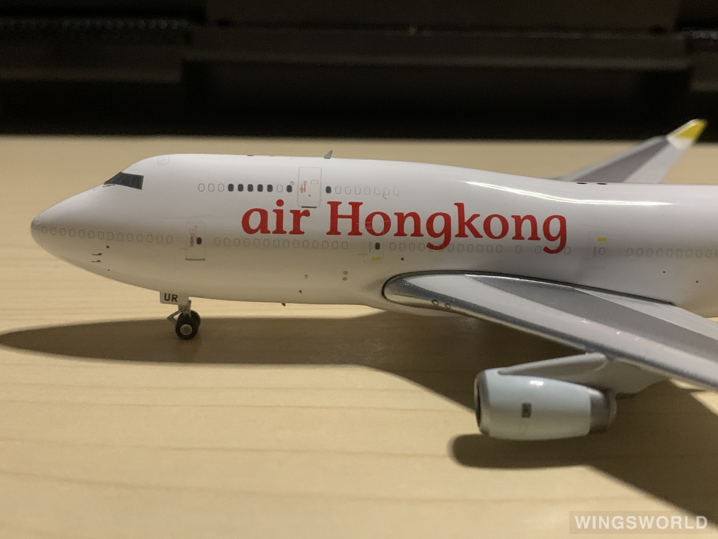 Phoenix 1:400 PH04342 DHL 敦豪 Boeing 747-400 B-HUR
