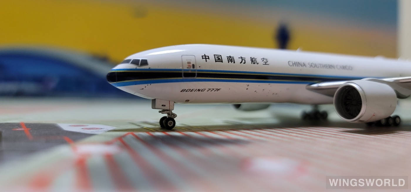 Phoenix 1:400 PH11636 China Southern 中国南方航空 Boeing 777F B-20EM