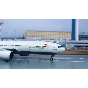 Asiana 韩亚航空 Boeing 777-200 HL7791 2005s colors. With rolling gears. PH10686 Phoenix 1:400