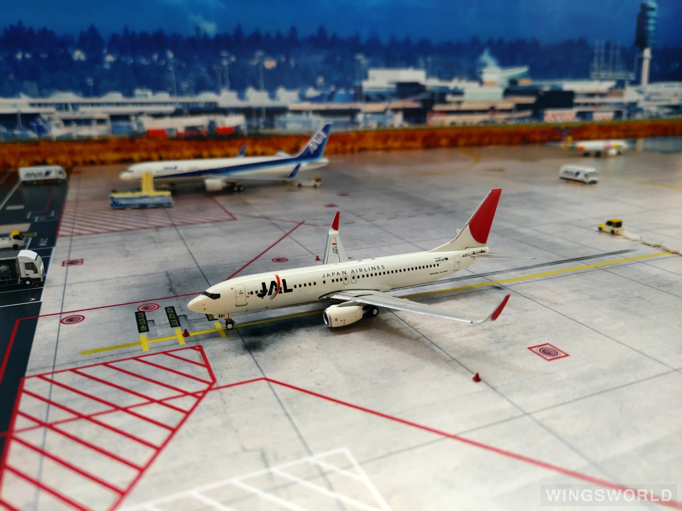 Phoenix 1:400 PH10605 Japan Airlines 日本航空 Boeing 737-800 JA321J
