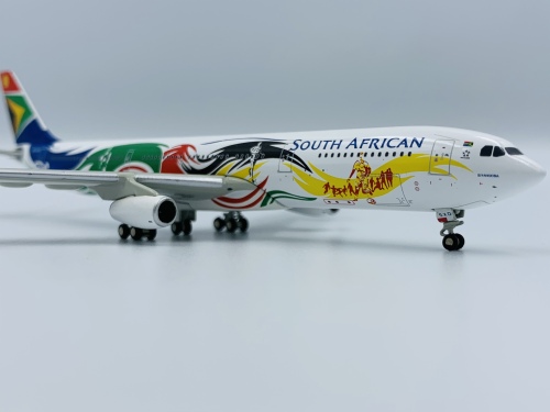③South African 南アフリカ航空 エアバスA340-300模型 0656GR Hogan South African / 南アフリカ航空 A340-300 1:200