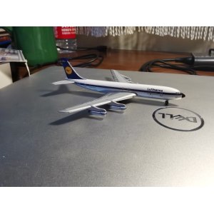 Lufthansa 汉莎航空 Boeing 707-300 D-ABUB 1980s colors. Named 